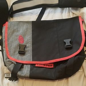 Rare black red & tweed Timbuk2 messenger pack